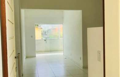 Imagem: O apartamento possui 2 Dormitórios, 2 Banheiros, 2 Vagas na