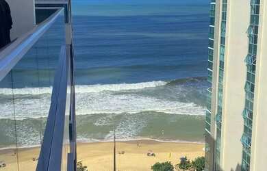 Imagem: O apartamento possui 3 Dormitórios, 3 Banheiros, 2 Vagas na