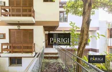 Imagem: A casa possui 3 Dormitórios, 4 Banheiros, 3 Vagas na garagem