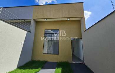 Imagem: A casa possui 2 Dormitórios, 2 Banheiros, 1 Vaga na garagem