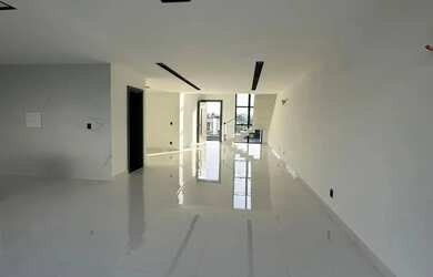 Imagem: A casa em condomínio possui 3 Dormitórios, 4 Banheiros, 4