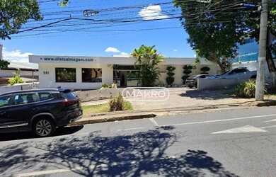 Imagem: O depósito possui 5 Vagas na garagem e 721m² de Área e está