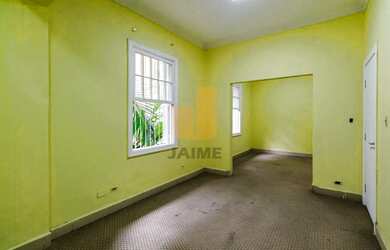 Imagem 8: Casa comercial assobradada com 7 salas e 4 vagas em área nobre e segura...