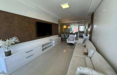 Imagem: O apartamento possui 4 Dormitórios, 3 Banheiros, 3 Vagas na