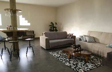 Imagem: A chácara possui 1000m² de Área e está localizado em Vila