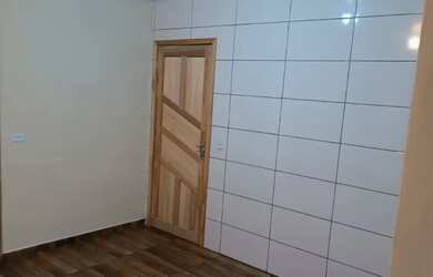 Imagem: A casa possui 2 Dormitórios, 1 Banheiro, 3 Vagas na garagem