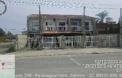 Imagem: A casa possui 2 Dormitórios, 1 Banheiro, 1 Vaga na garagem