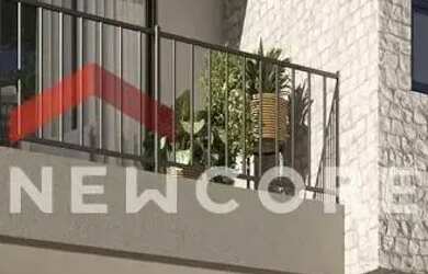 Imagem: A casa possui 3 Dormitórios, 4 Banheiros, 2 Vagas na garagem