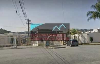 Imagem 2: Excelente terreno com 300 m² em Condomínio Fechado na região leste...