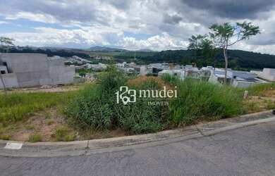 Imagem: O terreno possui 353m² de Área e está localizado em Bragança