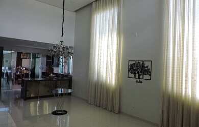 Imagem: A casa em condomínio possui 3 Dormitórios, 3 Banheiros, 2