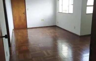 Imagem: A casa possui 3 Dormitórios, 2 Banheiros, 140m² de Área e