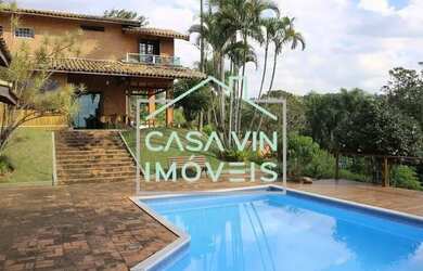 Imagem: A casa em condomínio possui 3 Dormitórios, 5 Banheiros, 4