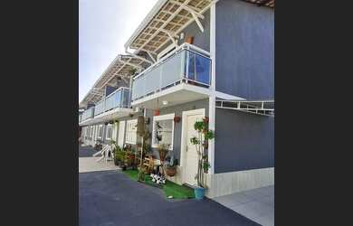 Imagem: A casa possui 3 Dormitórios, 3 Banheiros, 1 Vaga na garagem