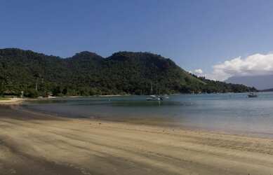 Imagem 13: Casa a beira mar em amplo terreno, piscina e vista deslumbrante