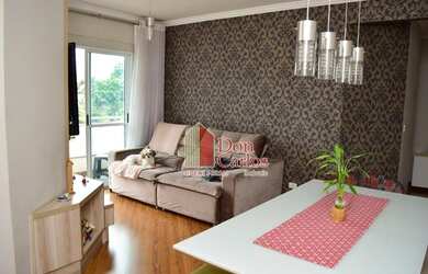 Imagem: O apartamento possui 2 Dormitórios, 1 Banheiro, 2 Vagas na