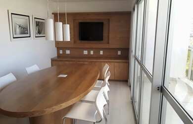 Imagem: O depósito possui 2 Vagas na garagem e 120m² de Área e está