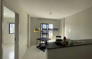 Imagem: O apartamento possui 1 Dormitório, 1 Banheiro, 1 Vaga na garagem