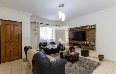 Imagem: A casa possui 3 Dormitórios, 4 Banheiros, 2 Vagas na garagem