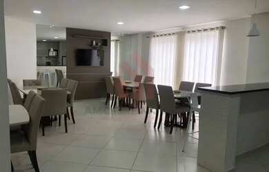 Imagem: O apartamento possui 2 Dormitórios, 2 Banheiros, 2 Vagas na