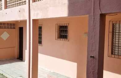 Imagem: A casa possui 1 Dormitório, 1 Banheiro, 50m² de Área e está