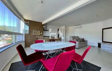 Imagem: O apartamento possui 2 Dormitórios, 1 Banheiro, 2 Vagas na