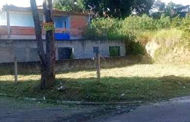 Imagem: O terreno possui 255m² de Área e está localizado em Crispim