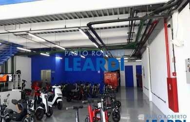 Imagem: O depósito possui 943m² de Área e está localizado em Pinheiros