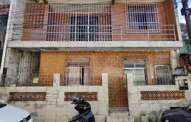 Imagem: A casa possui 2 Dormitórios, 1 Banheiro e 64m² de Área e