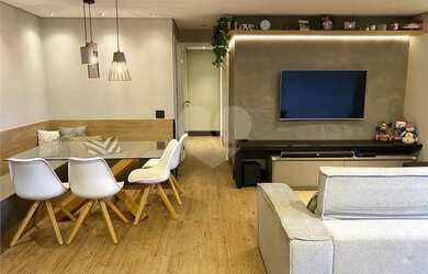 Imagem: O apartamento possui 3 Dormitórios, 3 Banheiros, 2 Vagas na