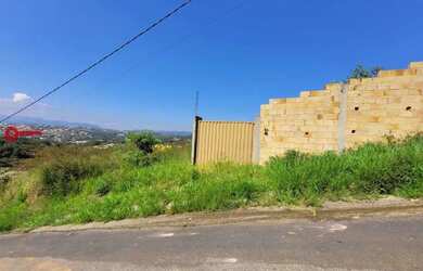 Imagem: O terreno possui 300m² de Área e está localizado em São