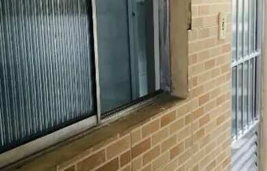 Imagem: A casa possui 2 Dormitórios, 1 Banheiro e Varanda e está localizado