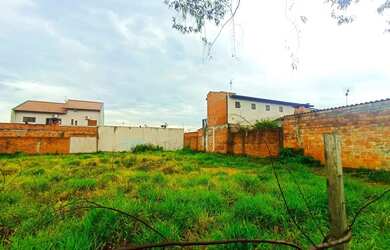 Imagem: O terreno possui 10m² de Área e está localizado em Scharlau