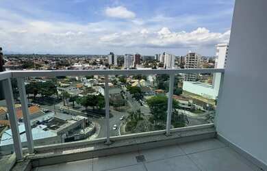 Imagem: O apartamento possui 1 Dormitório, 1 Banheiro, 1 Vaga na garagem