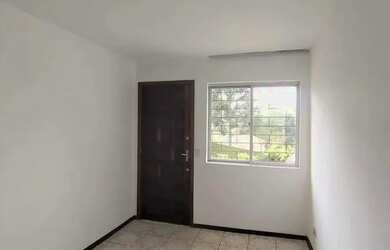 Imagem 2: Sobrado para Locação em Curitiba, Bairro Alto, 3 dormitórios, 1 suíte,...