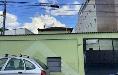 Imagem: A casa em condomínio possui 2 Dormitórios, 2 Banheiros, 1