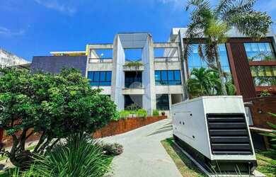 Imagem: O depósito possui 5 Vagas na garagem, 1.071m² de Área, Imóvel