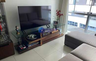 Imagem: O apartamento possui 3 Dormitórios, 2 Banheiros, 2 Vagas na