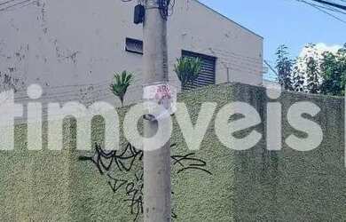 Imagem: A casa possui 5 Dormitórios, 3 Banheiros, 4 Vagas na garagem