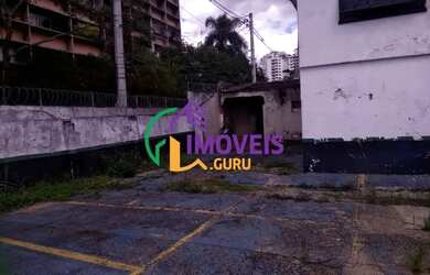 Imagem: O depósito possui 5 Vagas na garagem, 380m² de Área e está