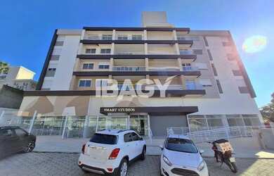 Imagem: O apartamento possui 1 Dormitório, 2 Banheiros, 1 Vaga na garagem