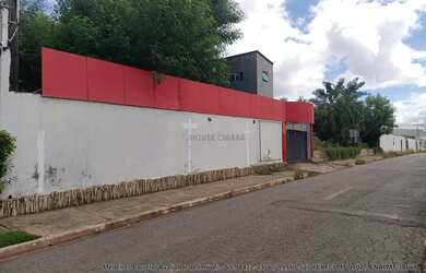 Imagem: O apartamento possui 3 Dormitórios, 1 Banheiro, 1 Vaga na garagem