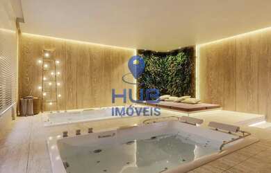 Imagem: O apartamento possui 4 Dormitórios, 5 Banheiros, 3 Vagas na