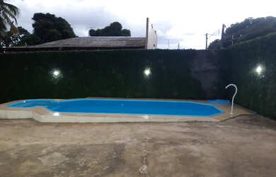 Imagem: A casa possui 2 Dormitórios, 2 Banheiros, 3 Vagas na garagem