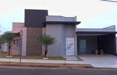 Imagem: A casa em condomínio possui 3 Dormitórios, 4 Banheiros, 2