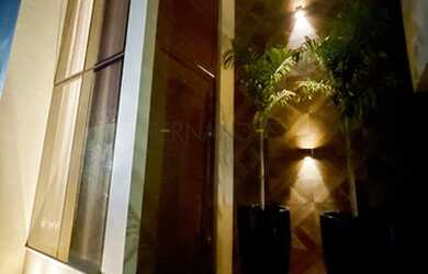 Imagem: A casa possui 4 Dormitórios, 3 Banheiros, 2 Vagas na garagem