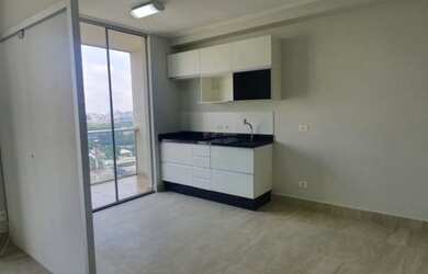 Imagem: O apartamento possui 1 Dormitório, 1 Banheiro, 1 Vaga na garagem