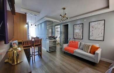 Imagem: O apartamento possui 2 Dormitórios, 1 Banheiro, 1 Vaga na garagem