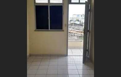 Imagem: A kitnet possui 1 Dormitório, 1 Banheiro e 1 Vaga na garagem