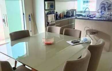 Imagem: A casa em condomínio possui 3 Dormitórios, 4 Banheiros e